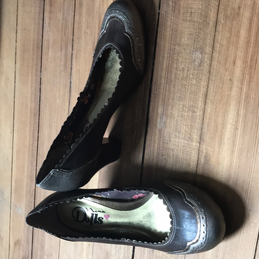 Women’s shoes